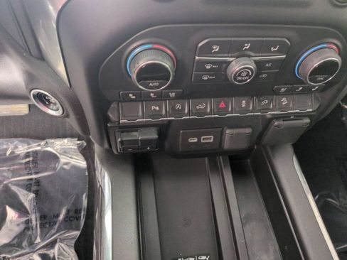 Used 2020 Chevrolet Silverado 1500 LTZ AWD/4WD image 22