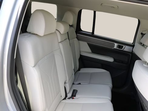 Used 2026 Hyundai Santa Fe SEL FWD image 19