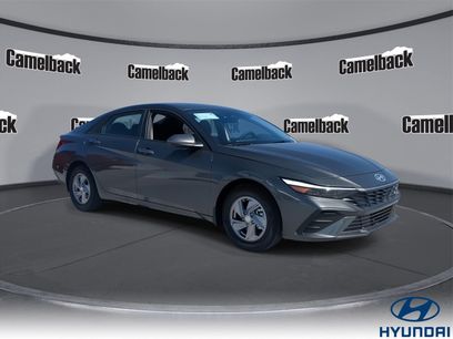 New 2025 Hyundai Elantra SE