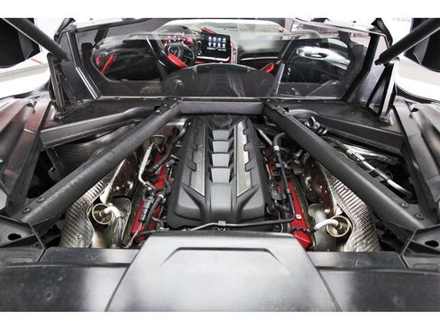 Used 2021 Chevrolet Corvette Stingray Premium Cpe w/ Z51 Performance Package image 9
