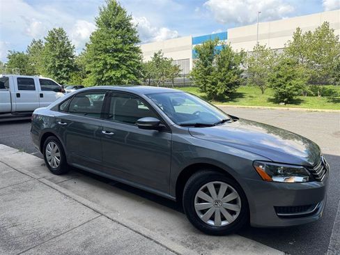 Used 2013 Volkswagen Passat 2.5 S FWD image 13