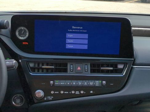 New 2025 Lexus ES 350 w/ Premium Package image 17