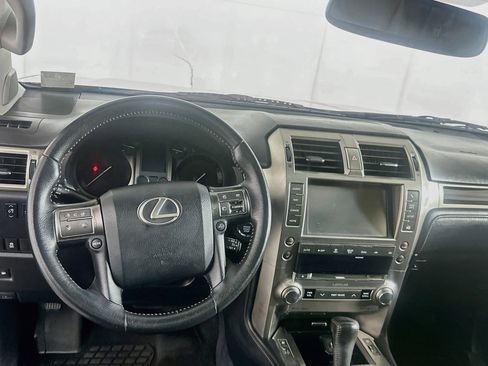 Used 2017 Lexus GX 460 w/ Navigation Package AWD/4WD image 17
