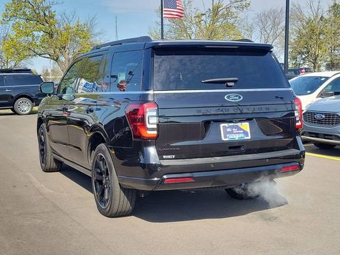 Certified 2024 Ford Expedition Limited AWD/4WD image 3