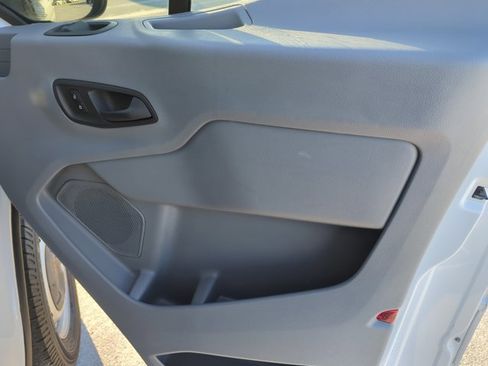 Used 2018 Ford Transit 250 148 High Roof image 26