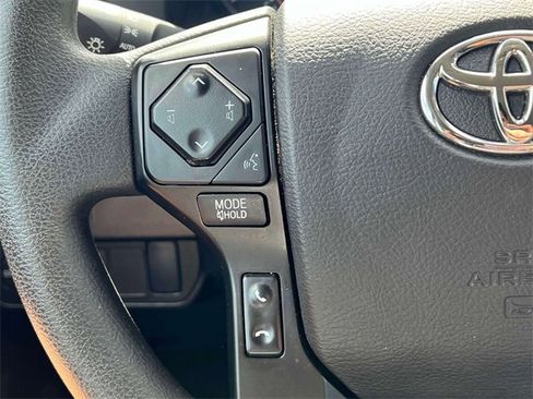 Used 2022 Toyota Tacoma SR image 26