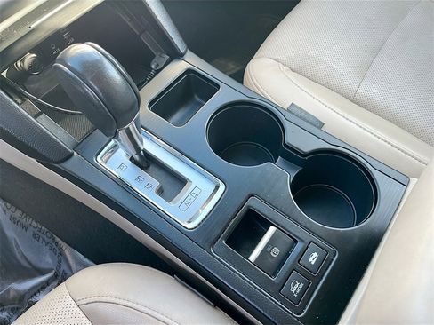 Used 2015 Subaru Outback 2.5i Limited image 15