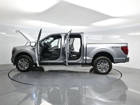 Used 2025 Ford F150 Lariat w/ Equipment Group 501A Mid AWD/4WD image 39