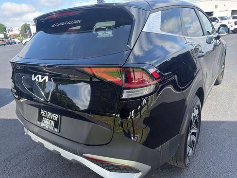 Used 2024 Kia Sportage EX FWD image 5