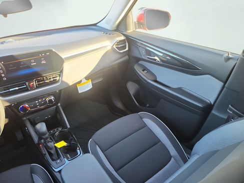 New 2026 Chevrolet TrailBlazer LT AWD/4WD image 13