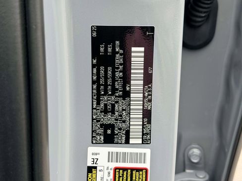 Certified 2025 Toyota Grand Highlander AWD Hybrid image 27