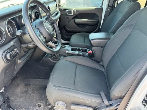 Used 2021 Jeep Wrangler Unlimited Sport AWD/4WD image 22