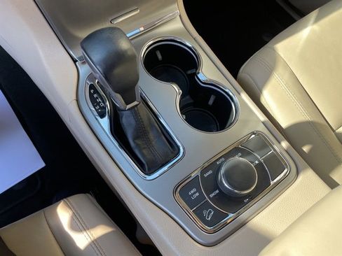 Certified 2020 Jeep Grand Cherokee Limited image 25