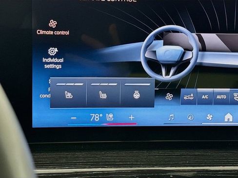 Used 2025 BMW X5 xDrive40i w/ M Sport Package image 21