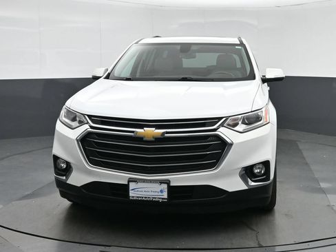 Used 2019 Chevrolet Traverse LT w/ LT Premium Package AWD/4WD image 2