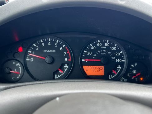 Used 2016 Nissan Frontier SV image 29