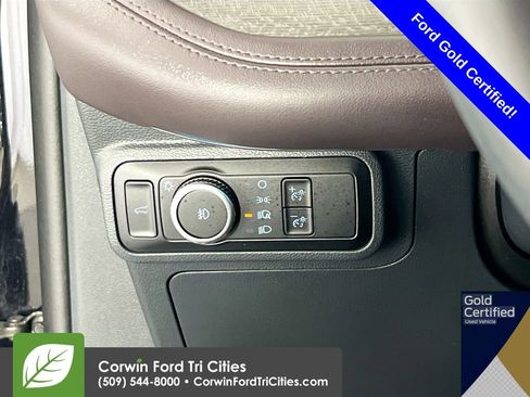 Used 2025 Ford Explorer Platinum w/ Ultimate Package AWD/4WD image 18