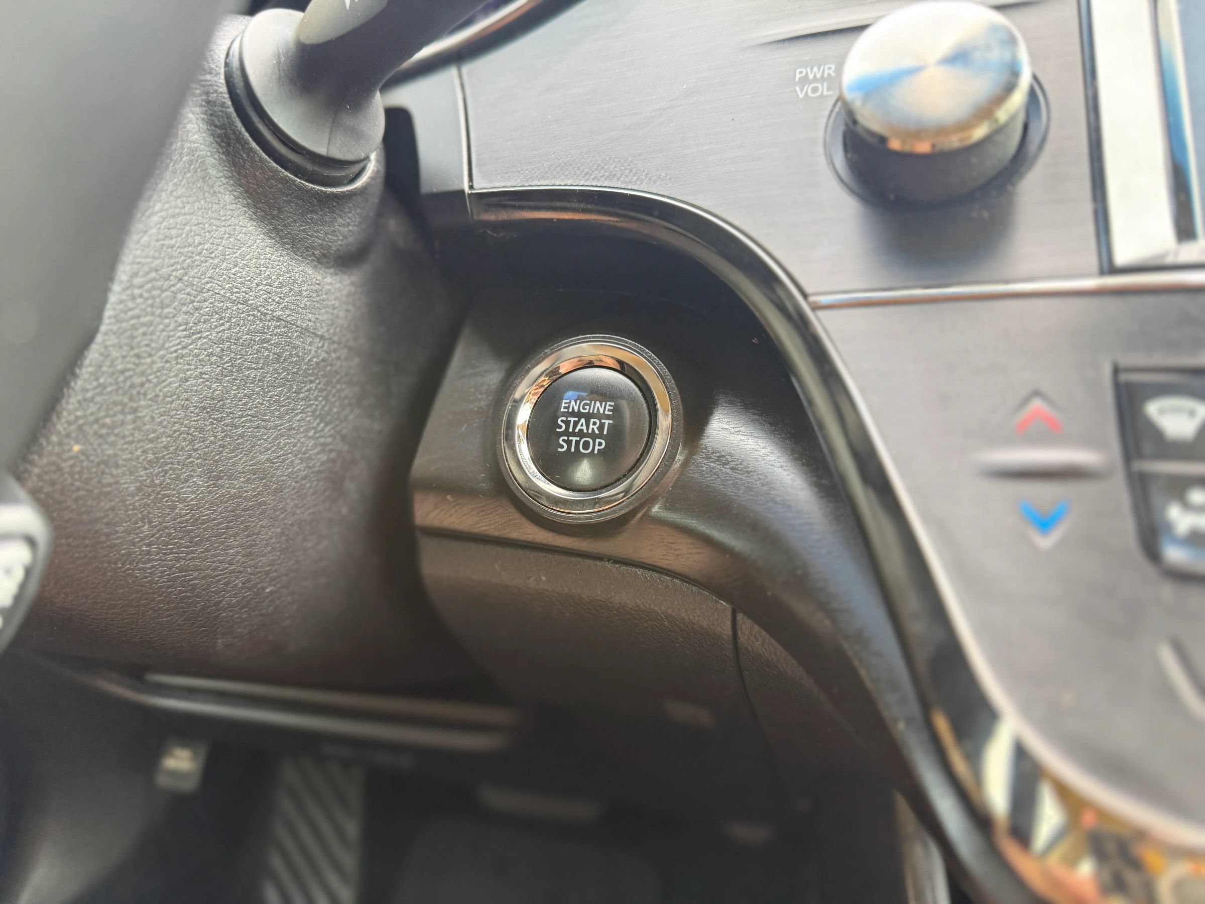 Used 2018 Toyota Avalon XLE Premium FWD image 27