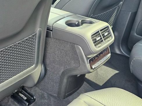 New 2026 Mercedes-Benz GLS 580 4MATIC image 26