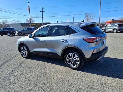 Used 2022 Ford Escape SEL image 7