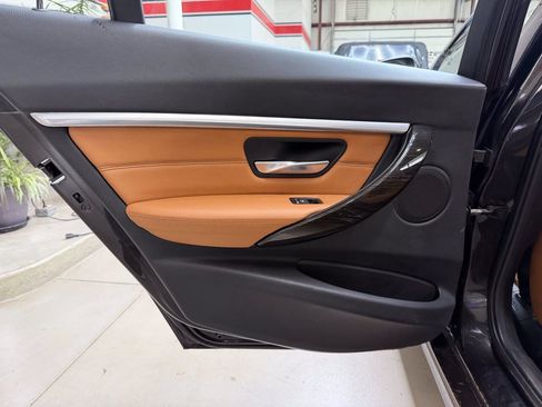 Used 2018 BMW 330i xDrive Sedan AWD/4WD image 12