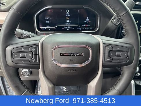 Used 2025 GMC Sierra 3500 Denali w/ Denali Reserve Package AWD/4WD image 21