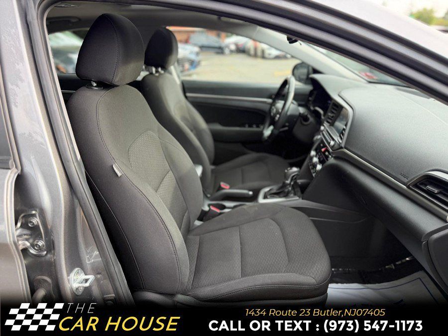 Used 2020 Hyundai Elantra Value Edition w/ Cargo Package (C1) FWD image 20