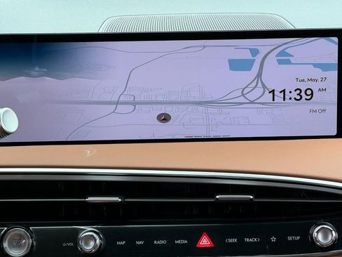 Certified 2026 Genesis GV70 2.5T Advanced image 9