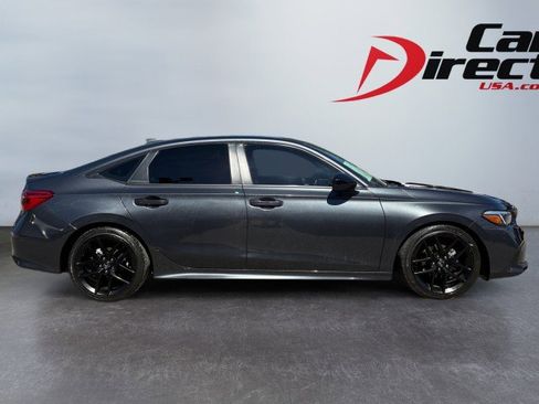 Used 2024 Honda Civic Sport image 3