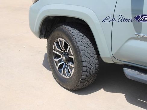 Used 2023 Toyota Tacoma TRD Sport w/ Advanced Technology Package AWD/4WD image 9