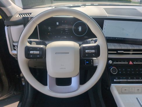 Used 2024 Hyundai Santa Fe Calligraphy image 18