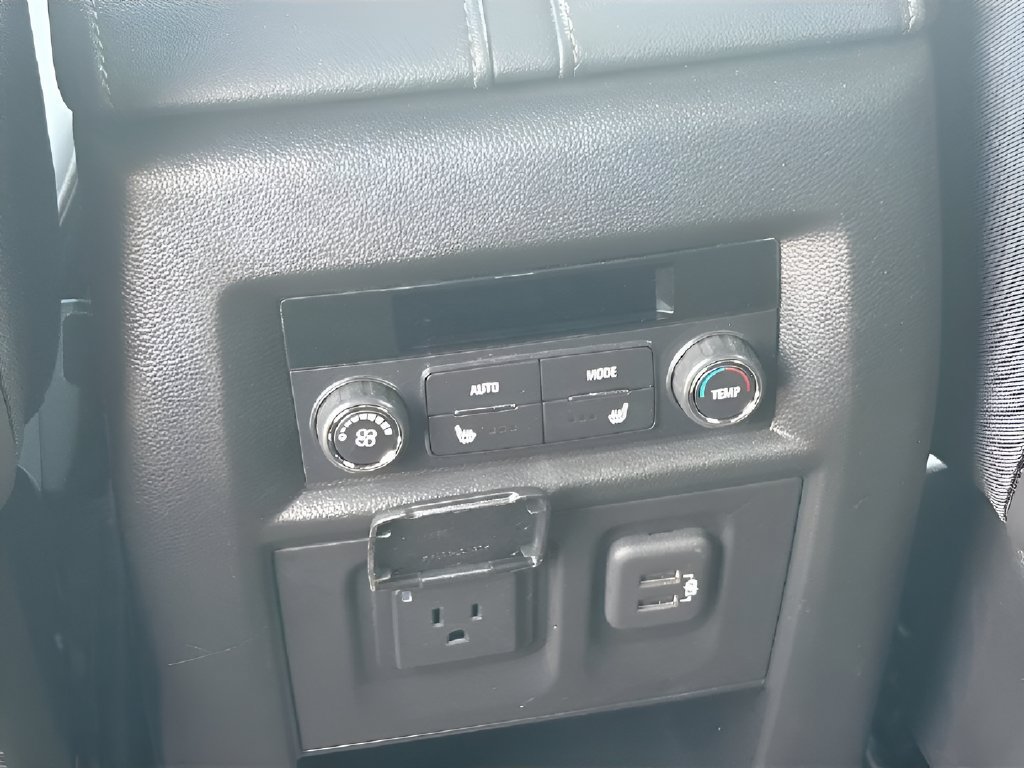 Used 2023 Chevrolet Traverse High Country w/ LPO, Floor Liner Package FWD image 27