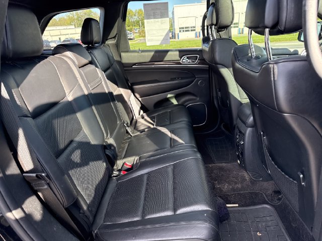 Used 2018 Jeep Grand Cherokee Overland AWD/4WD image 14