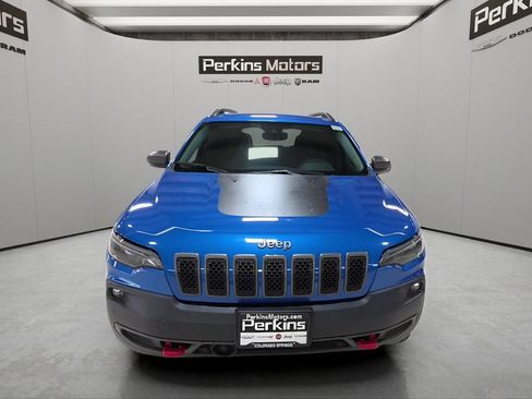 Used 2021 Jeep Cherokee Trailhawk w/ Technology Group AWD/4WD image 8