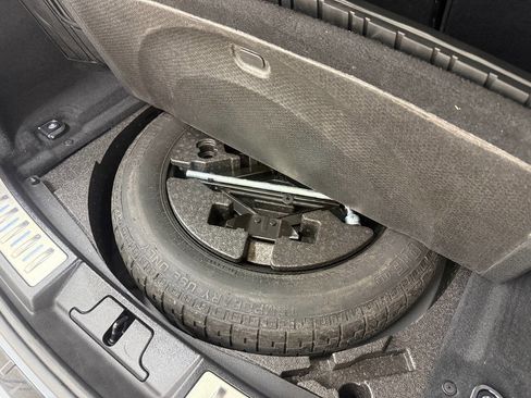 Used 2020 Land Rover Range Rover Evoque First Edition image 69