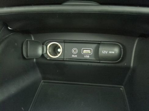 Used 2016 Kia Sorento FWD image 26