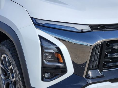 New 2026 Chevrolet Equinox ACTIV w/ Convenience Package III image 9