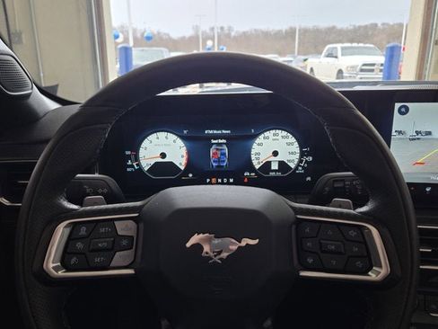 Used 2025 Ford Mustang GT Premium image 25