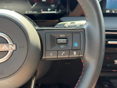 Used 2025 Nissan Kicks SR w/ SR Premium Package AWD/4WD image 13