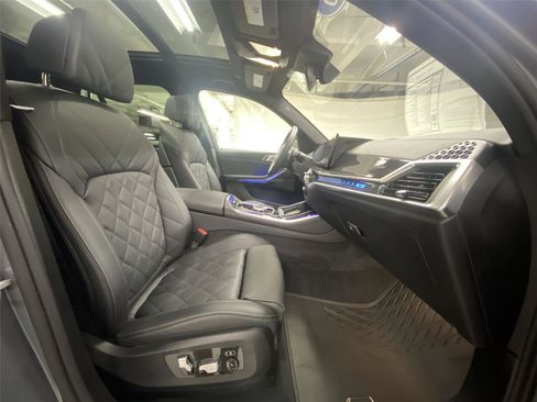 Used 2025 BMW X5 xDrive50e w/ M Sport Package AWD/4WD image 30