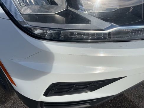 Used 2021 Volkswagen Tiguan SE image 2