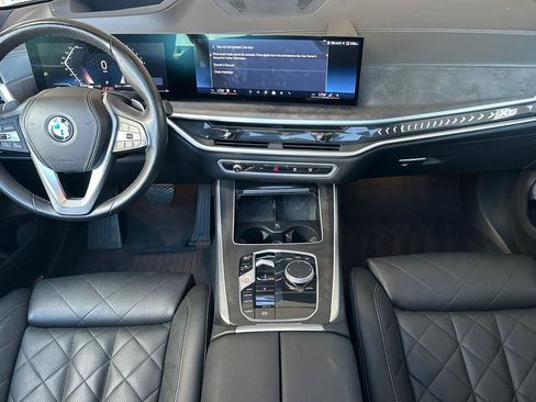 Used 2024 BMW X5 sDrive40i w/ Premium Package image 13