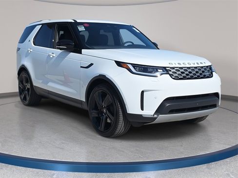 New 2025 Land Rover Discovery S image 3