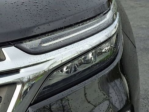Used 2024 Chevrolet Equinox LT AWD/4WD image 12