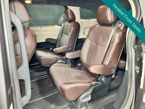 Used 2024 Toyota Sienna Platinum AWD/4WD image 14