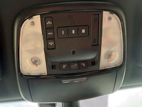 Used 2024 Dodge Durango SRT image 27