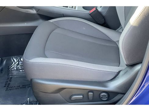 Certified 2025 Subaru Crosstrek 2.0i Premium image 13