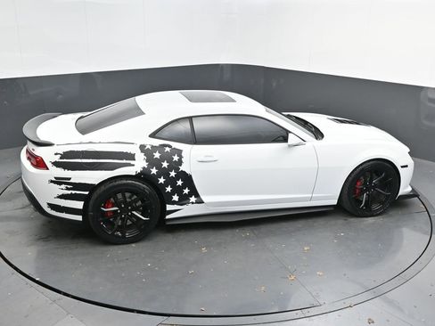 Used 2014 Chevrolet Camaro SS w/ SS Performance Package image 34