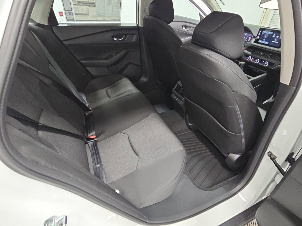New 2026 Honda Accord LX image 31