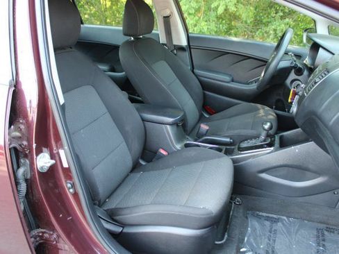 Used 2018 Kia Forte LX FWD image 10